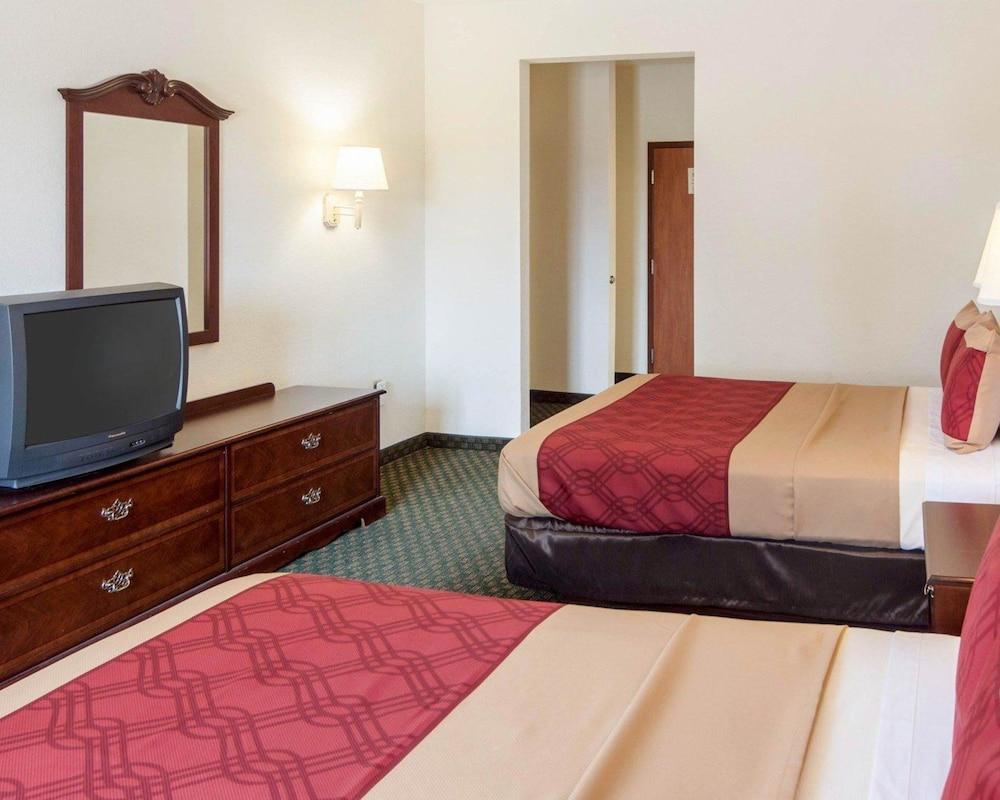 Econo Lodge Вітерфорд Екстер'єр фото