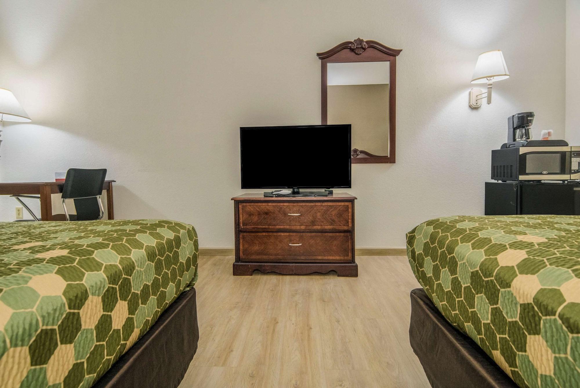 Econo Lodge Вітерфорд Екстер'єр фото