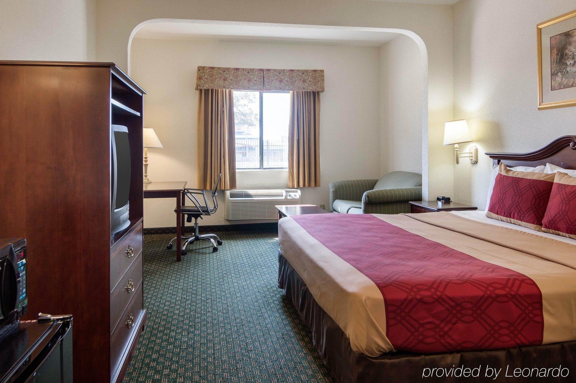 Econo Lodge Вітерфорд Екстер'єр фото