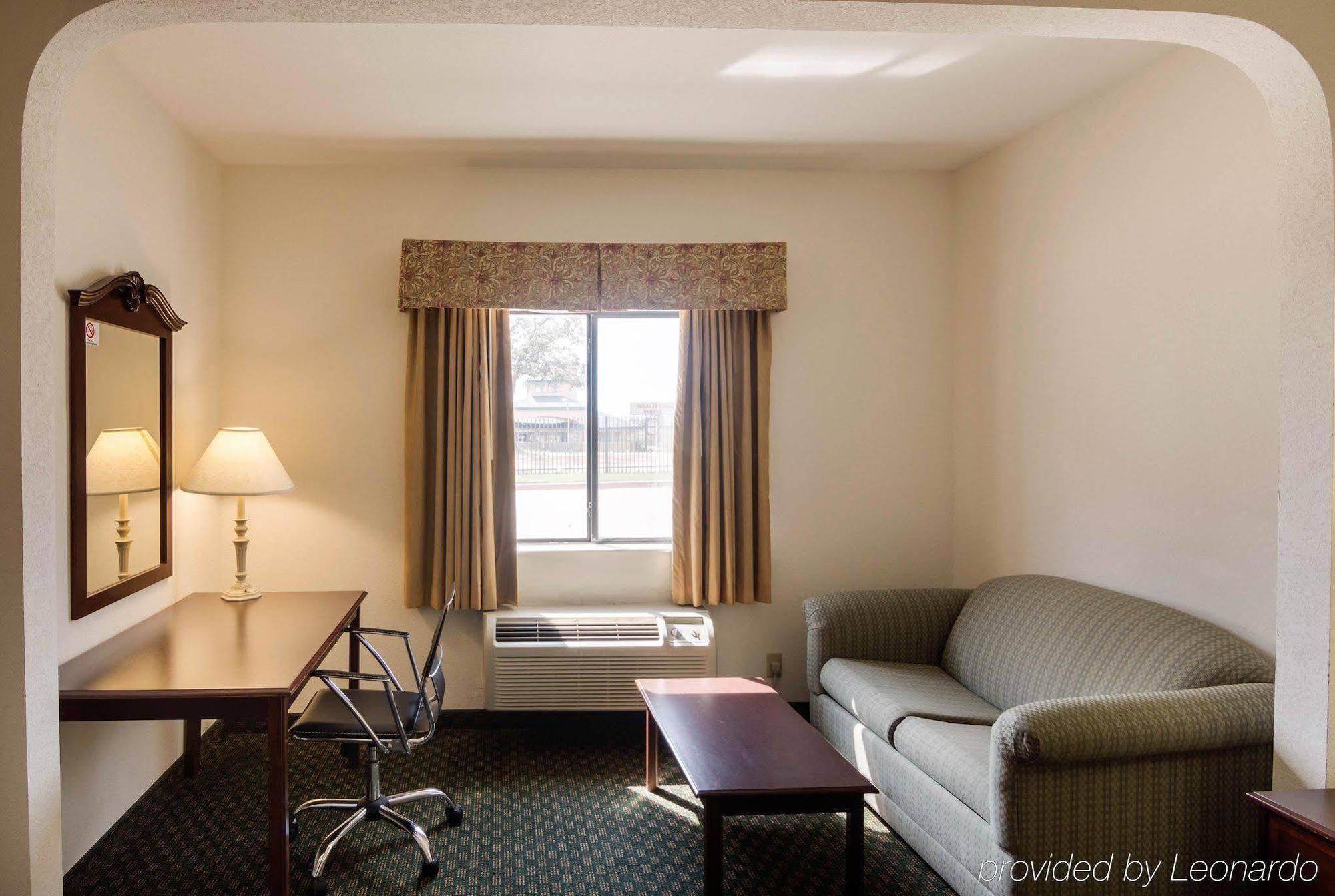Econo Lodge Вітерфорд Екстер'єр фото