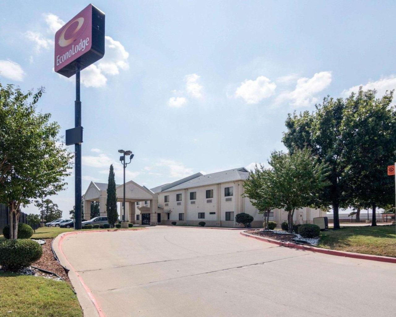 Econo Lodge Вітерфорд Екстер'єр фото