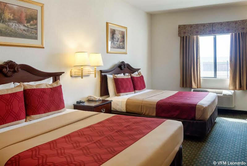 Econo Lodge Вітерфорд Екстер'єр фото